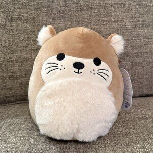 Squishmallows Rie the Otter - 8" - NWT